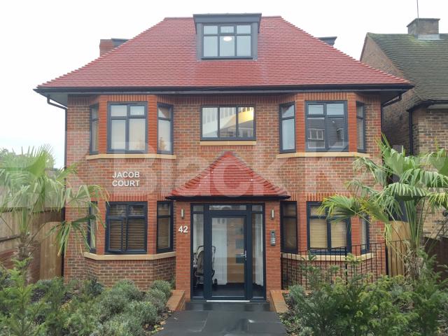 			1 Bedroom, 1 bath, 1 reception Flat			 Kingsgate Avenue, Finchley Central